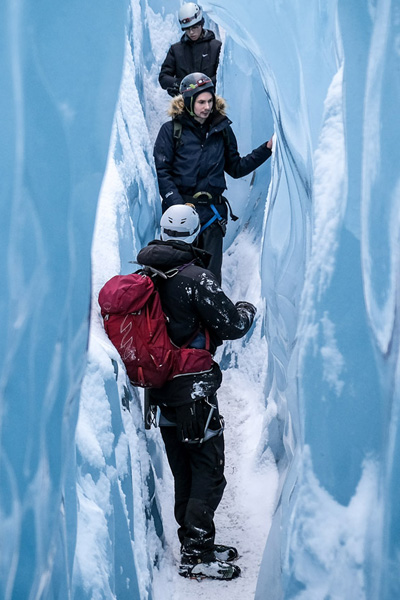 iceguide-skaftafell-blue-ice-cave-glacier-hikefeatured-pages